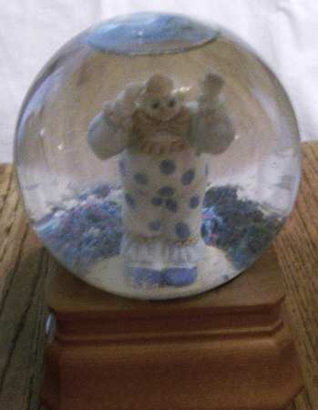 Willitts Giftware Put On A Happy Face-Waterglobe - With Box