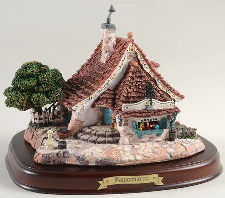 Enchanted Places-Pinocchio Gepetto's Toy Shoppe - With Box