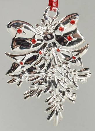Silver Christmas Ornaments Mistletoe - Boxed