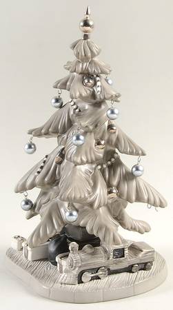 Mickey's Orphans Christmas Tree - No Box