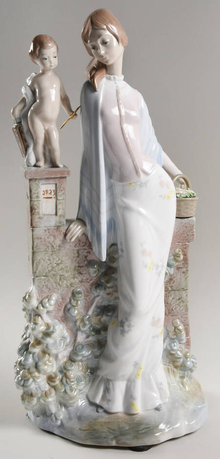 Zaphir Figurine Woman With Cupid - No Box
