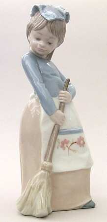 Zaphir Figurine A Clean Sweep - No Box
