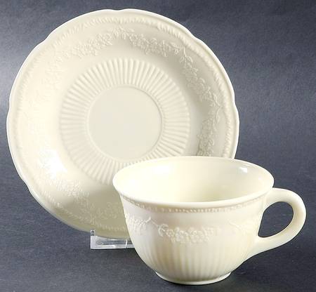 Alice Ivory (No Trim) Cup & Saucer Set