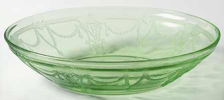 Cameo Green Salad Bowl