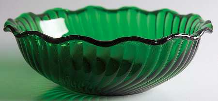 Forest Green 7" Round Crimped Bowl