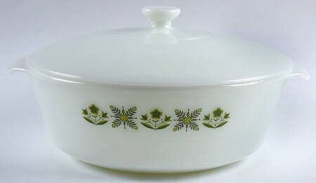 Meadow Green 3 Quart Round Covered Casserole
