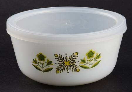 Meadow Green Custard Cup W/Plastic Lid