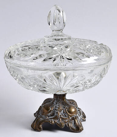 Prescut Clear Footed Candy Box & Lid