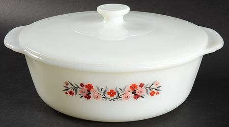 Primrose (Fire King) 2 Quart Round Covered Casserole