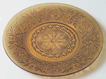 Sandwich Desert Gold Dinner Plate by Anchor Hocking