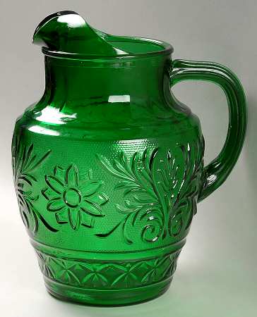 Sandwich Forest Green 69 Oz Ice Lip Pitcher