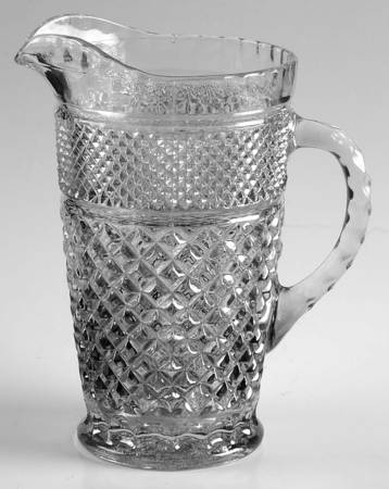 Wexford Smoke 64 Oz Pitcher