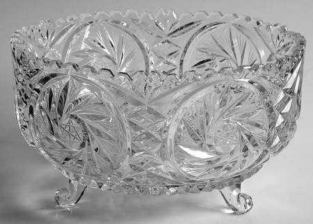 Eleanor 8" Round 3-Toed Crimped Bowl