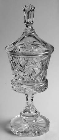 Eleanor Footed Urn & Lid