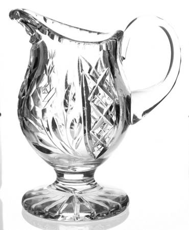 Vega Footed Creamer