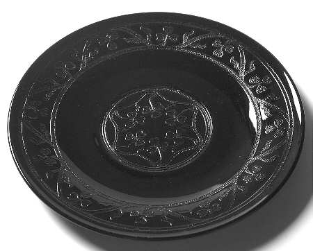 Cloverleaf Black Luncheon Plate