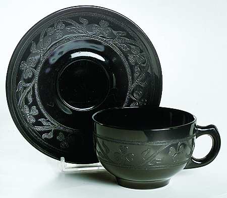 Cloverleaf Black Cup & Saucer Set