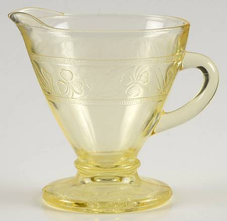 Cloverleaf Yellow Footed Creamer