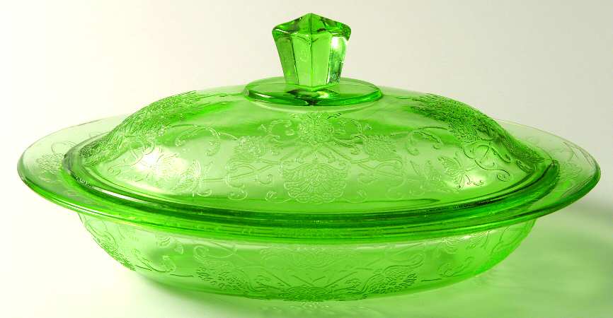 Florentine 2 Green Oval Covered Vegetable