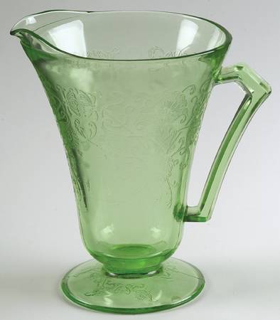 Florentine 2 Green 28 Oz Pitcher