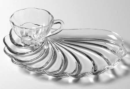 Colonial Swirl Shell Snack Plate & Cup Set