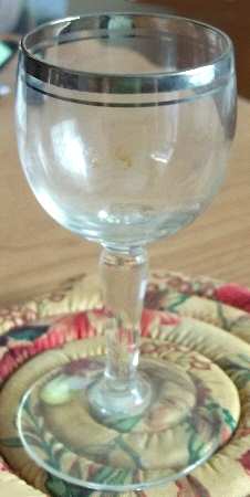 AAN1 PLATINUM Cordial Glass