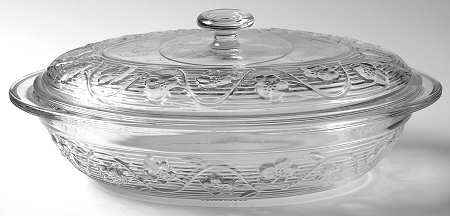 Avalon Clear 3 Quart Oval Covered Casserole