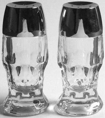 Georgian Clear Shaker Set & Plastic Lids