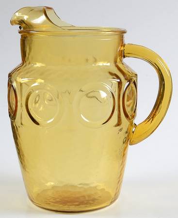 Heritage Hill Honey Gold 78 Oz Pitcher