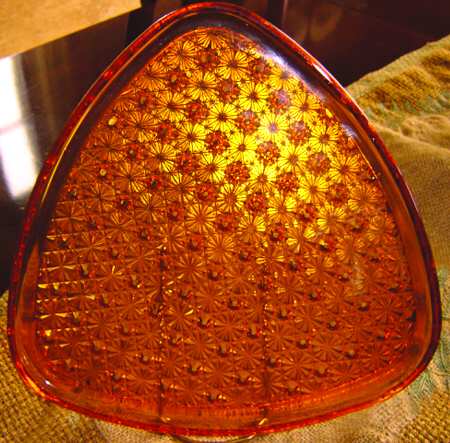 Triangle Amber Snack Plate No Cup