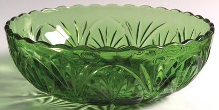 Medallion Green (Winter) 8" Salad/Fruit/Dessert/Chip Serving Bowl