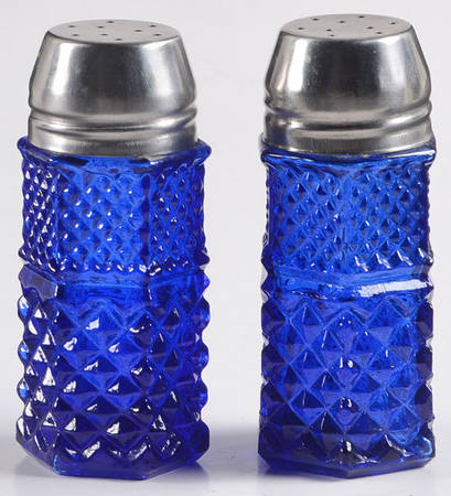 Wexford Blue Shaker Set w/Metal Lids
