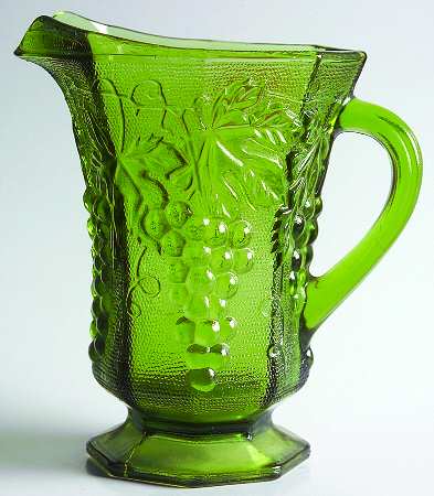 Vintage Green (Avocado) 20 Oz Pitcher