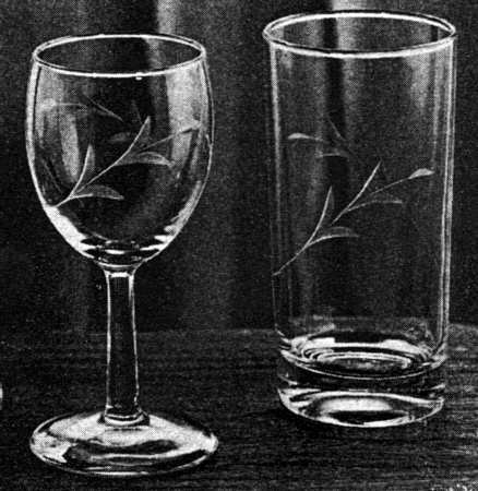 Flair (Cut Leaves) by Anchor Hocking
