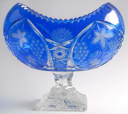 Giftware 11" Oval Footed Bowl