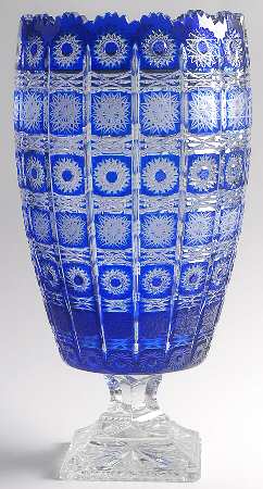 Giftware 15" Footed Vase
