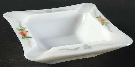 AHC86 5" Square Ashtray