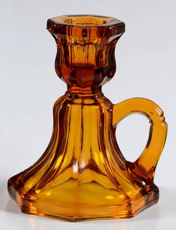 M982 Desert Gold Handled Candleholder