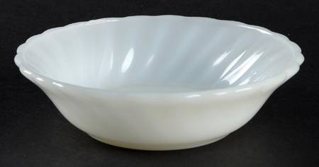 Plain White Swirl Small Fruit Dessert Bowl