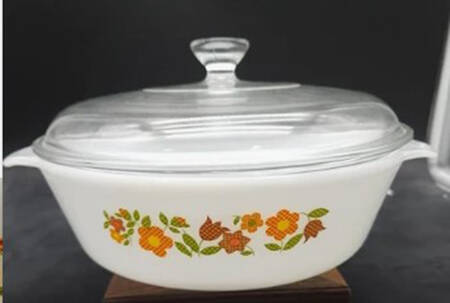 Gingham Flowers 1.5 Quart Round Covered Casserole