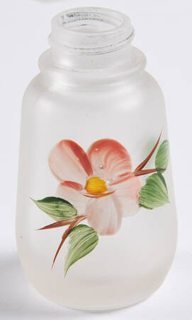 Apple Blossom Shaker No Lid