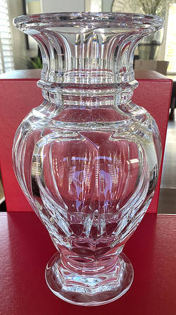Harcourt-Versailles (Cut) 12" Flower Vase