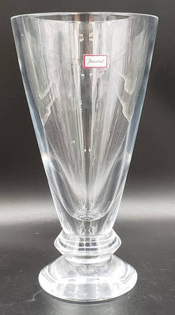 Vega 8" Flower Vase