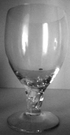 Greta Wine Glass