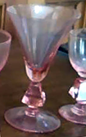 Aquarius Pink Sherry Glass