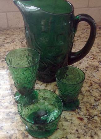 El Rancho Greenbrier (Forest Green) Pitcher