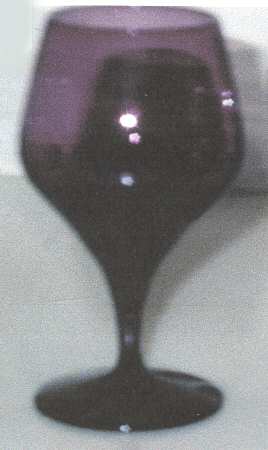 Minuet Amethyst Wine Glass