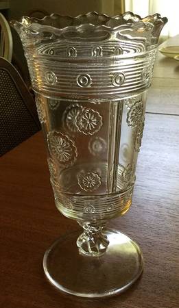 Rosette Celery Vase