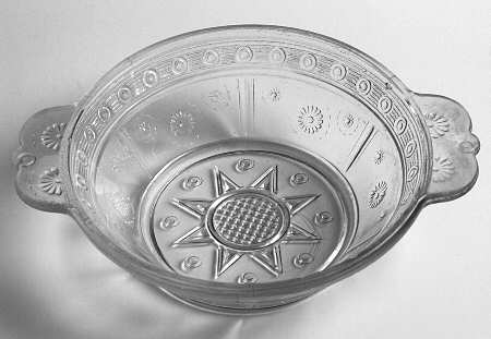 Rosette 7" Handled Bowl