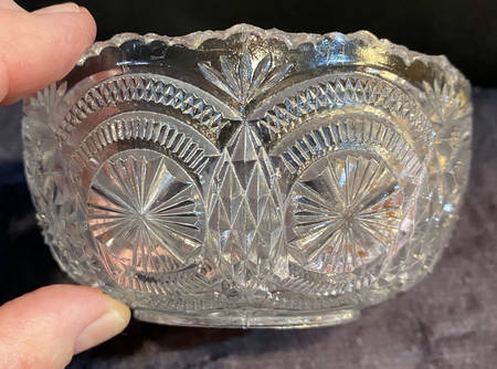 Medallion Sunburst 4" Small Fruit/Dessert Bowl